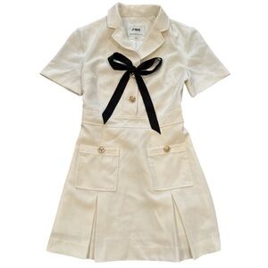 J Inc new no tags Elegant Cream Short Sleeve Dress with Black Bow Sz XS